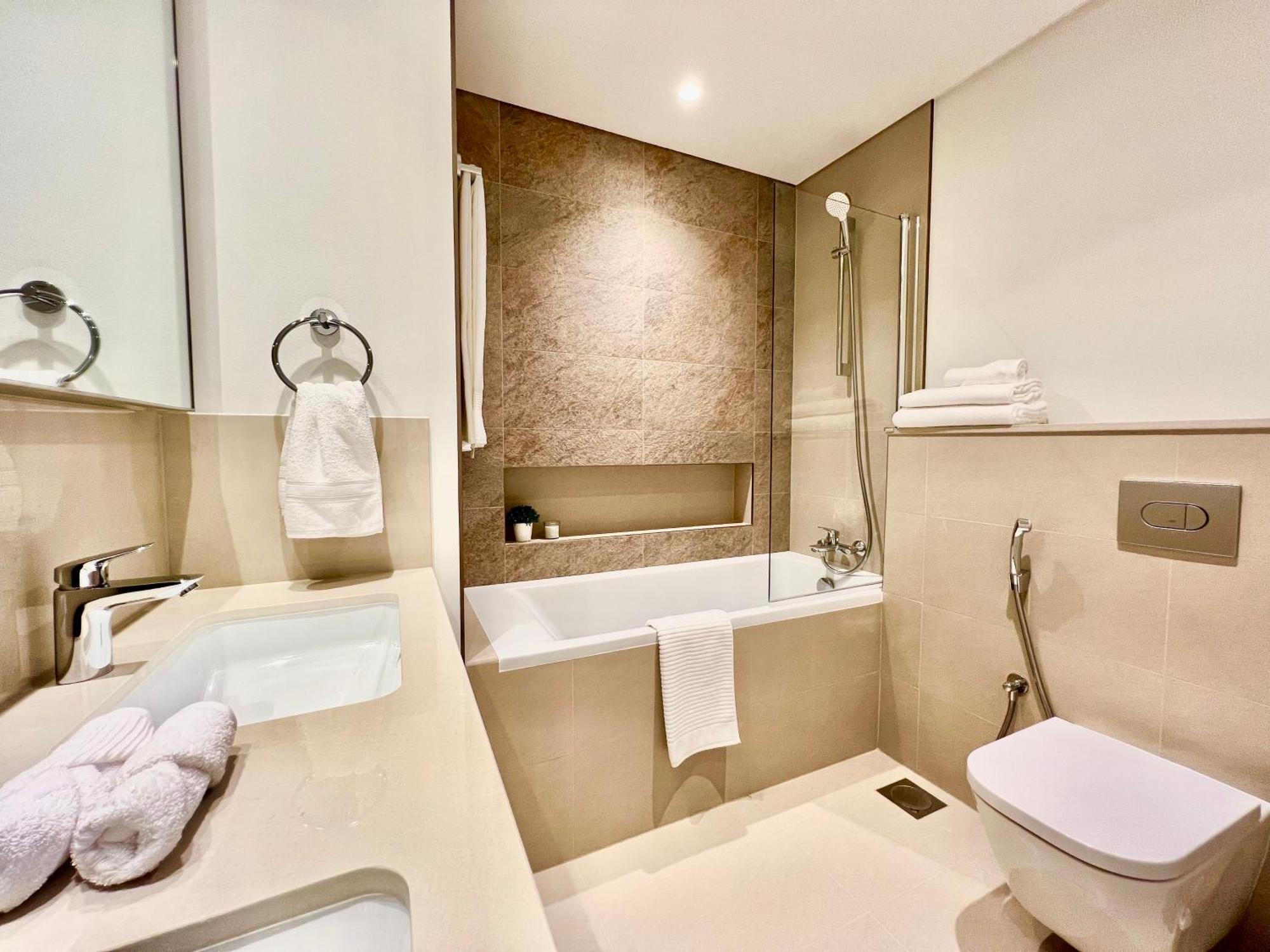 Downtown Views 2br - Mall, Fountain & Burj Khalifa Access