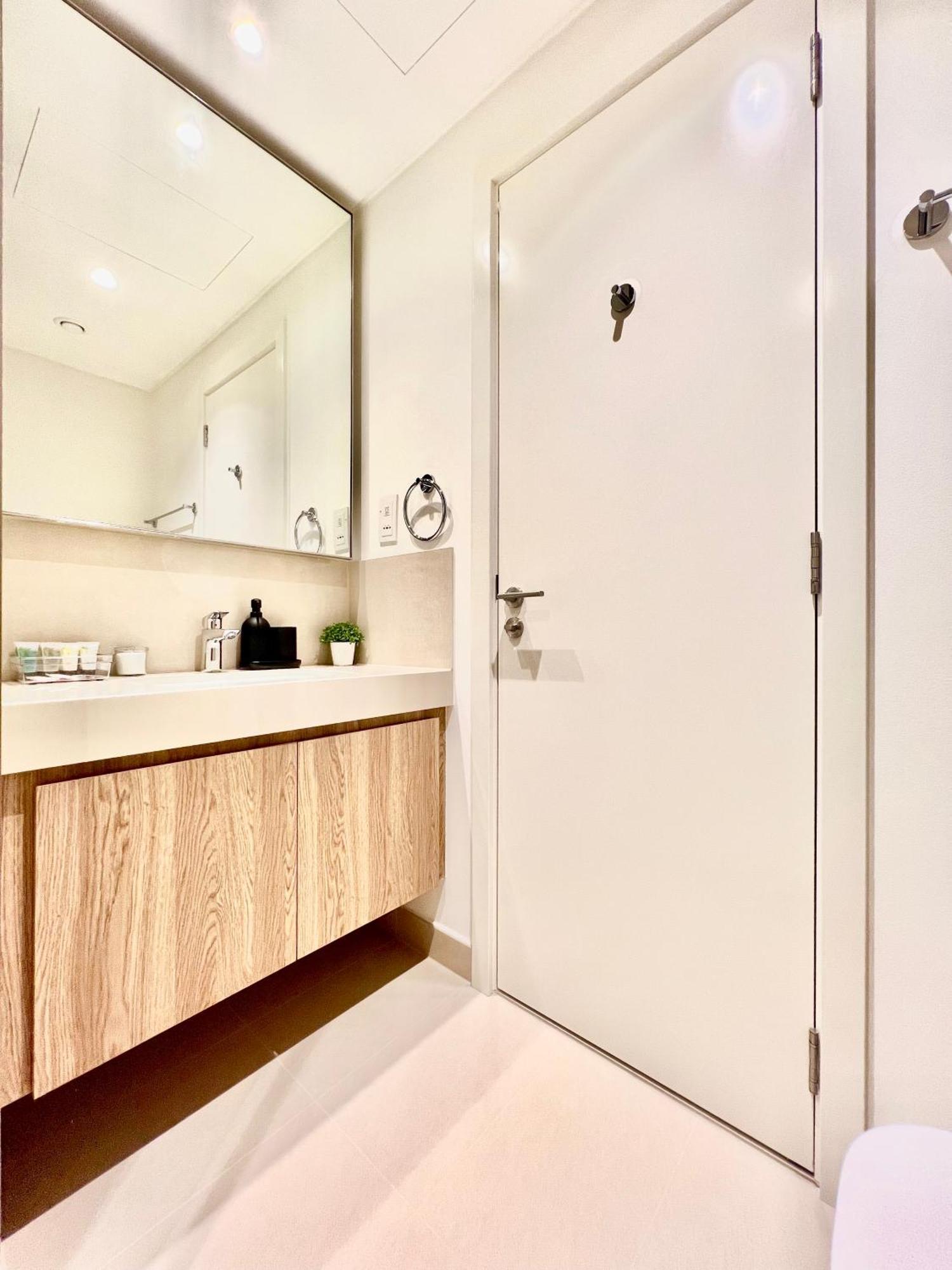 Downtown Views 2br - Mall, Fountain & Burj Khalifa Access * Dubai